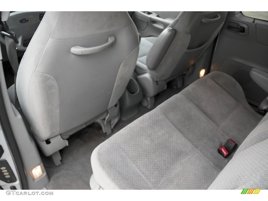 2001 Windstar LX - Silver Frost Metallic / Medium Graphite photo #16