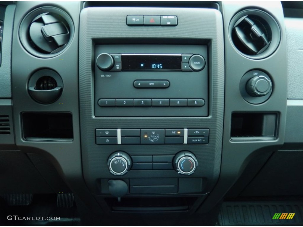 2014 Ford F150 XL Regular Cab Controls Photo #88195116