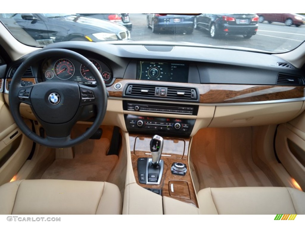 2011 BMW 5 Series 535i xDrive Sedan Venetian Beige Dashboard Photo #88195152