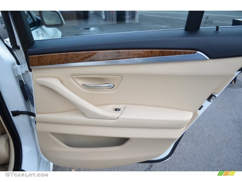 2011 BMW 5 Series 535i xDrive Sedan Venetian Beige Door Panel Photo #88195581