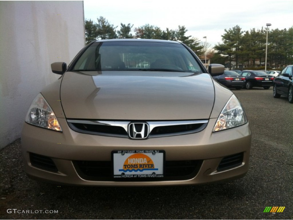 2006 Accord EX Sedan - Desert Mist Metallic / Ivory photo #2