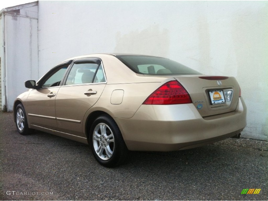2006 Accord EX Sedan - Desert Mist Metallic / Ivory photo #5