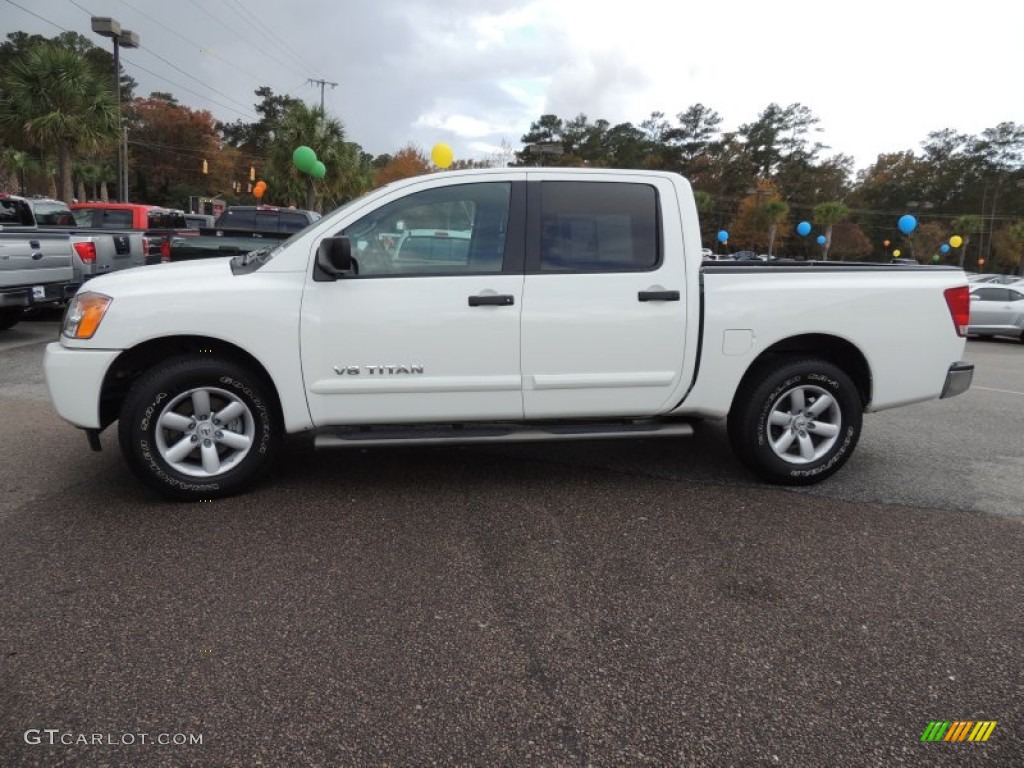 2013 Titan SV Crew Cab - Glacier White / Charcoal photo #2