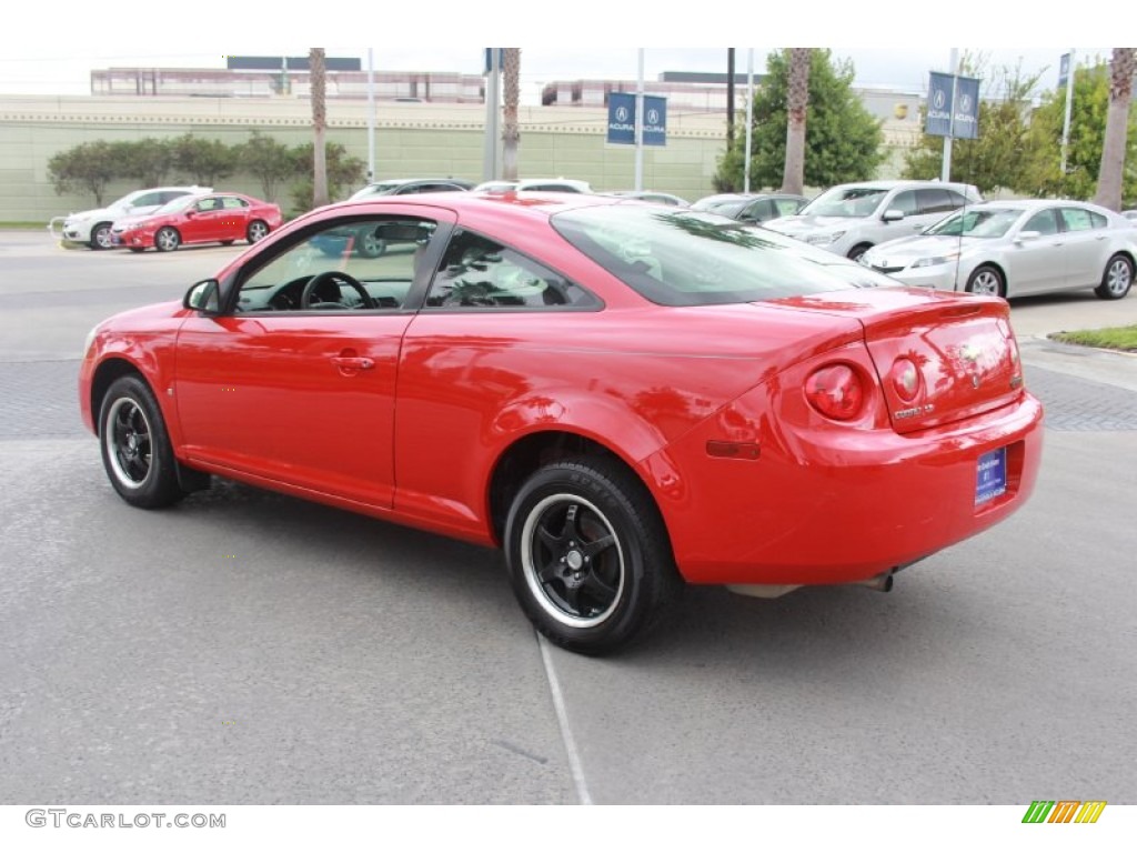 2007 Cobalt LS Coupe - Victory Red / Gray photo #7