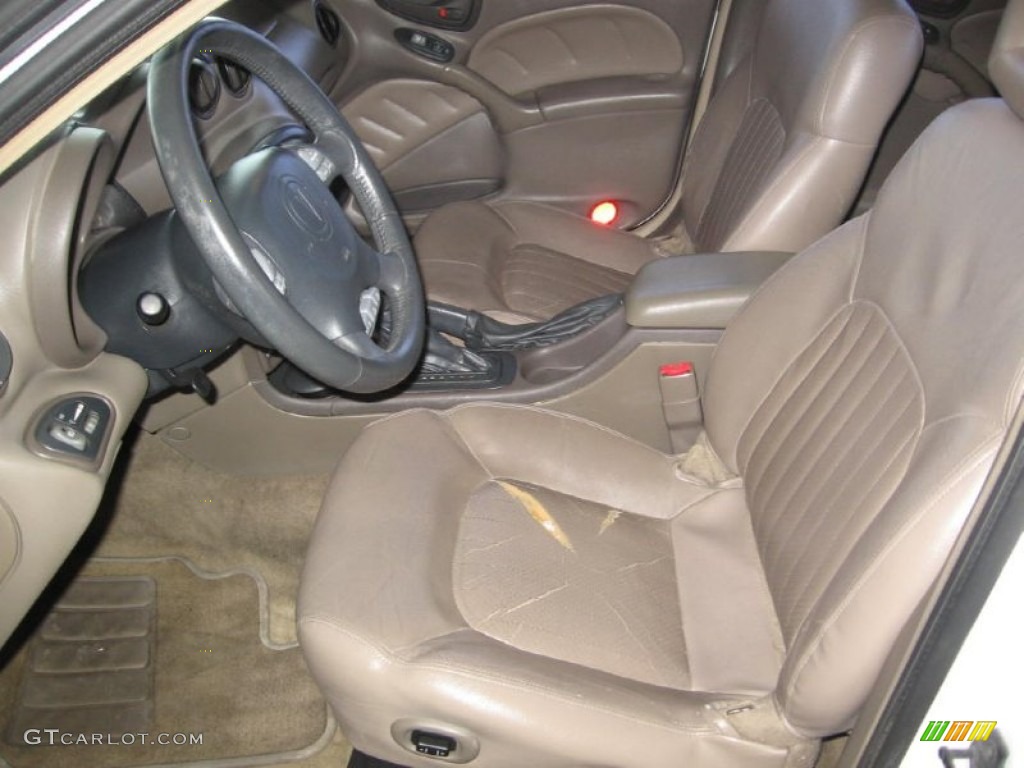 1999 Grand Am GT Sedan - Arctic White / Camel photo #7