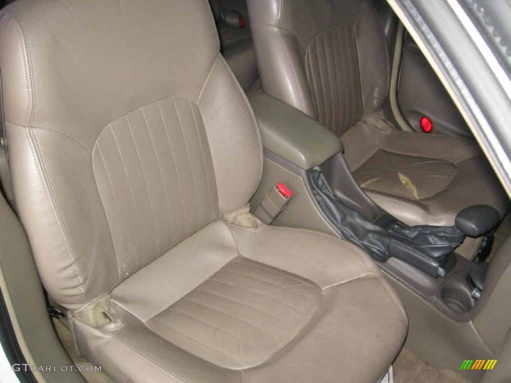 1999 Grand Am GT Sedan - Arctic White / Camel photo #11