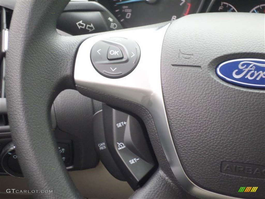 2014 Focus SE Sedan - Oxford White / Medium Light Stone photo #17