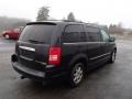 2009 Brilliant Black Crystal Pearl Chrysler Town & Country Touring  photo #6