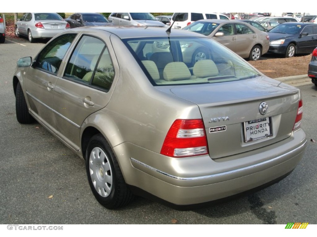 2005 Jetta GL Sedan - Wheat Beige Metallic / Pure Beige photo #5