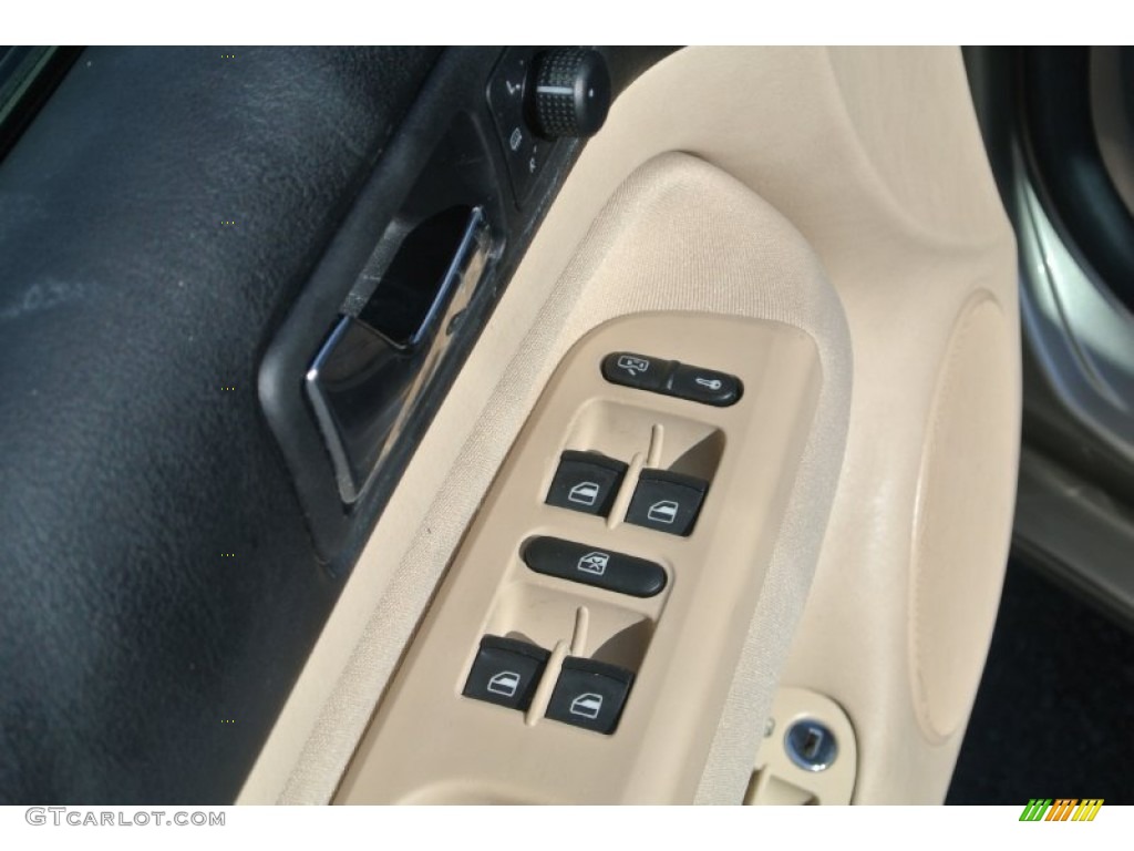 2005 Jetta GL Sedan - Wheat Beige Metallic / Pure Beige photo #9