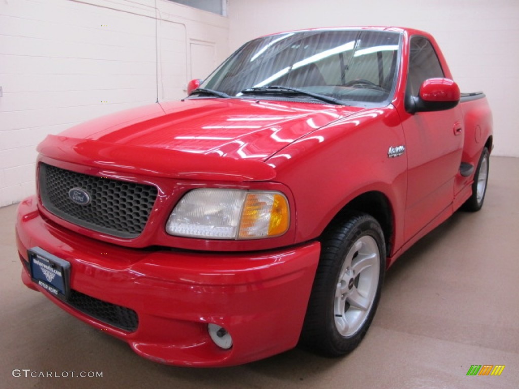 2000 F150 SVT Lightning - Bright Red / Medium Graphite photo #3