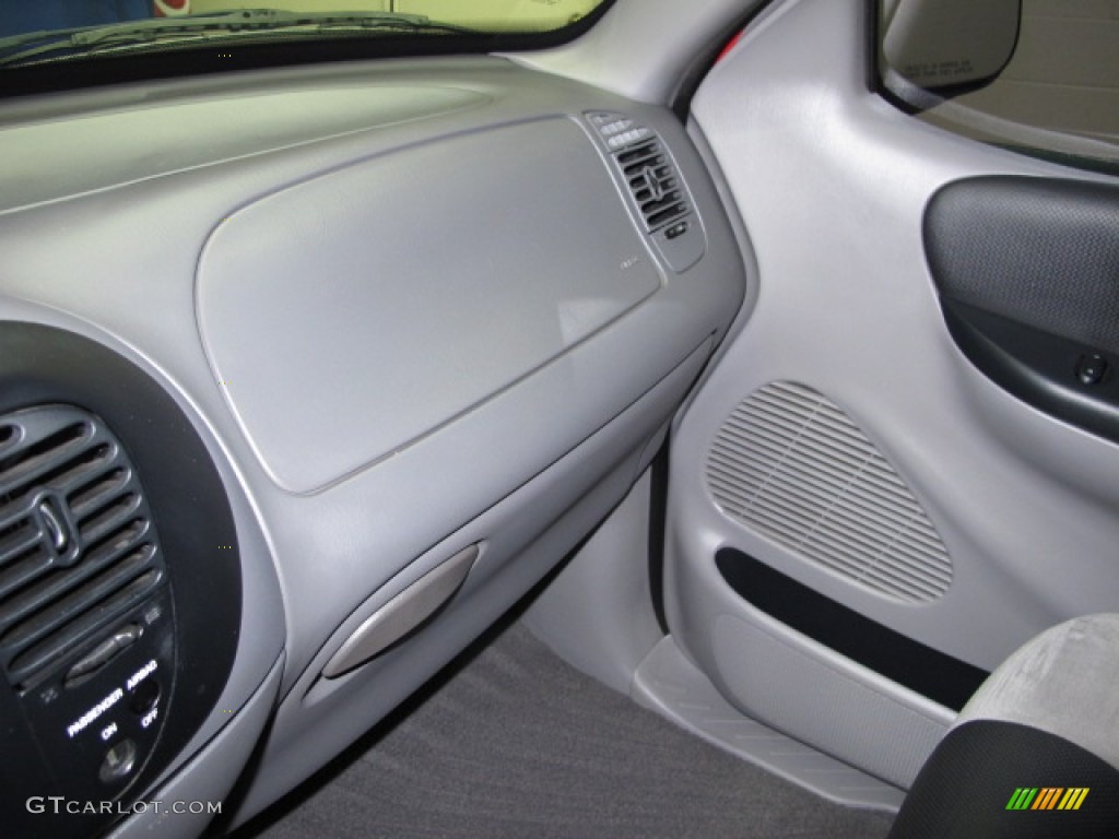 2000 F150 SVT Lightning - Bright Red / Medium Graphite photo #23