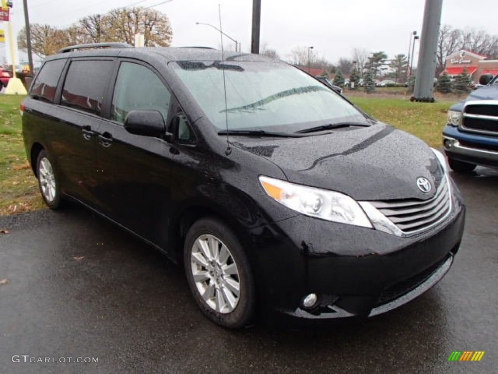 2011 Sienna XLE AWD - Black / Dark Charcoal photo #1