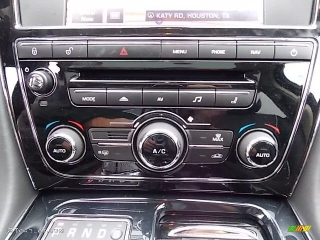 2012 Jaguar XJ XJL Portfolio Controls Photos