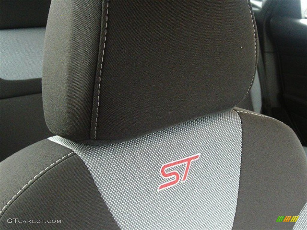 2013 Focus ST Hatchback - Tuxedo Black / ST Charcoal Black photo #12