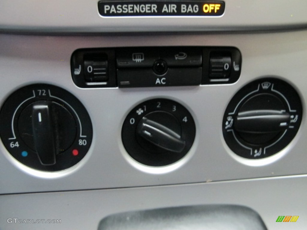 2008 Passat Turbo Wagon - Reflex Silver / Black photo #27