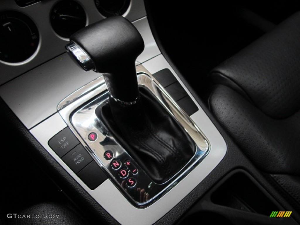 2008 Passat Turbo Wagon - Reflex Silver / Black photo #28