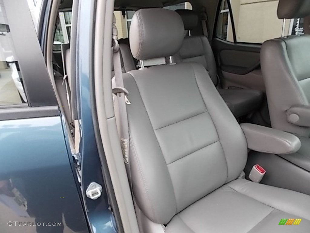 2007 Sequoia SR5 - Bluesteel Mica / Light Charcoal photo #25