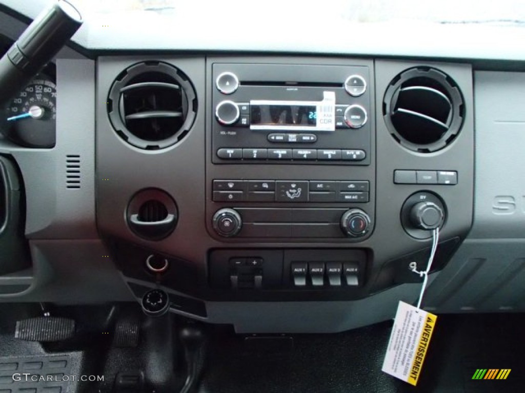 2014 Ford F450 Super Duty XL Regular Cab 4x4 Dump Truck Controls Photo #88210305