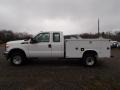 2014 Oxford White Ford F350 Super Duty XL SuperCab 4x4 Utility Truck  photo #5