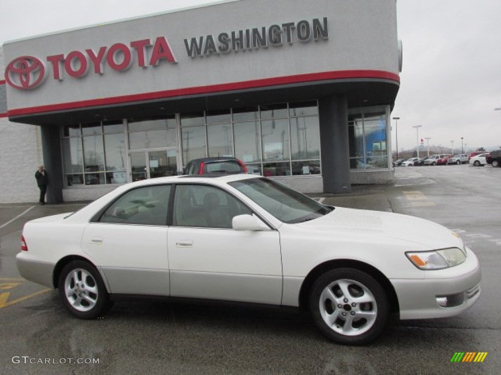 2000 ES 300 Sedan - Diamond White Pearl / Ivory photo #2