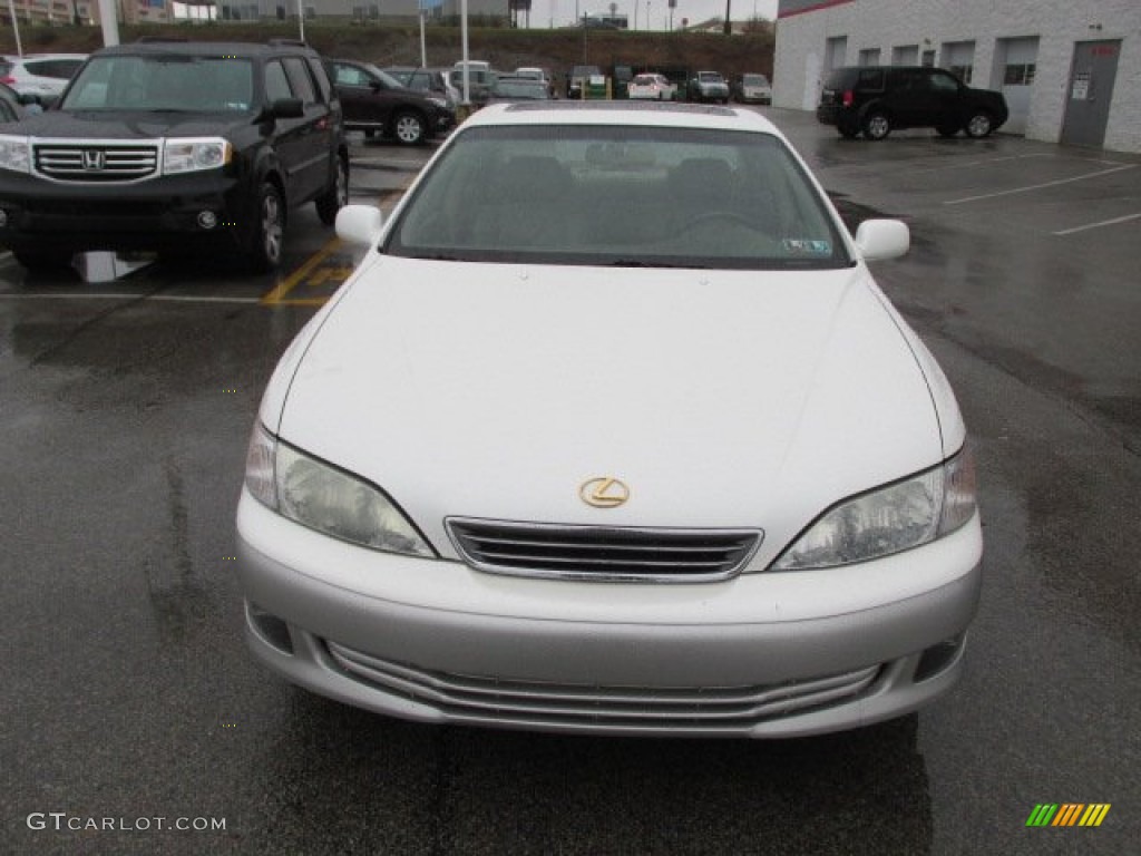 2000 ES 300 Sedan - Diamond White Pearl / Ivory photo #4