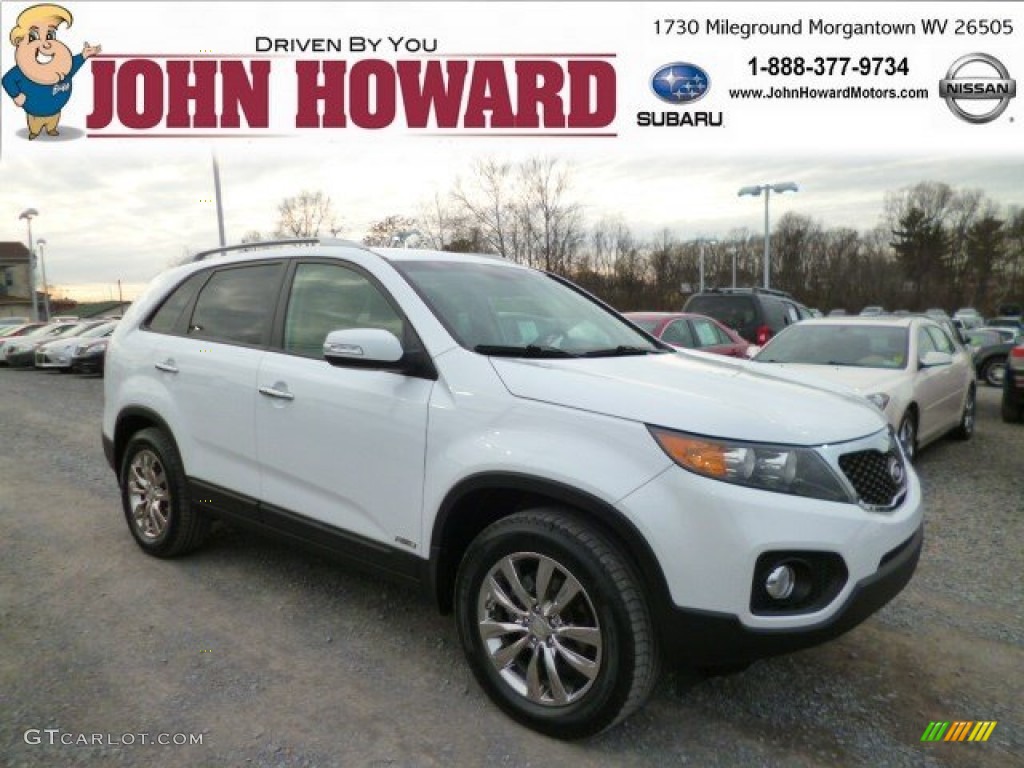 Snow White Pearl Kia Sorento