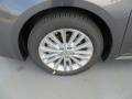 2014 Toyota Avalon Hybrid XLE Premium Wheel and Tire Photo