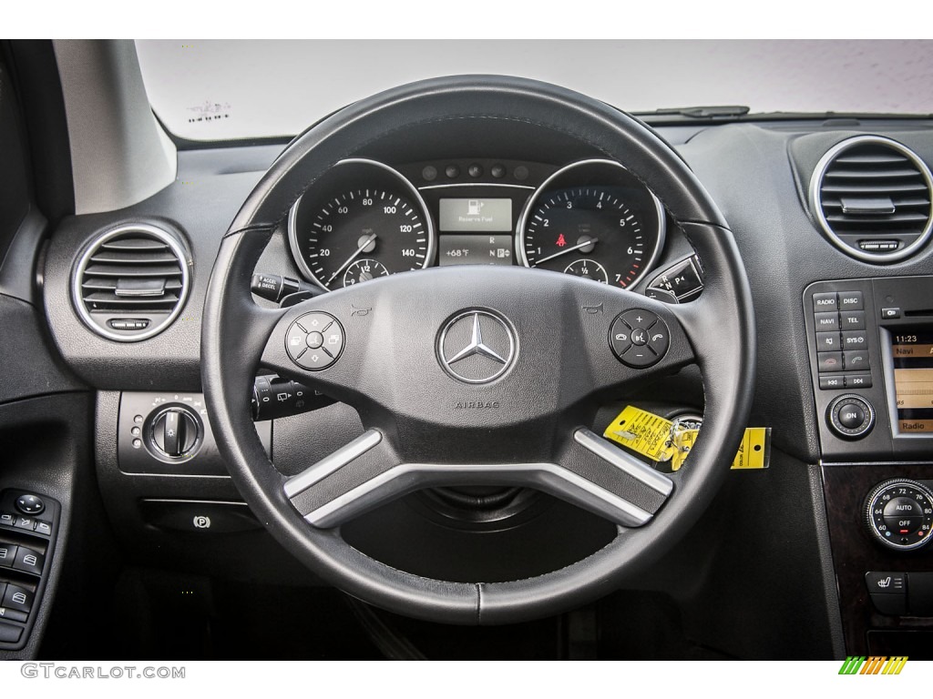 2010 Mercedes-Benz ML 350 Steering Wheel Photos