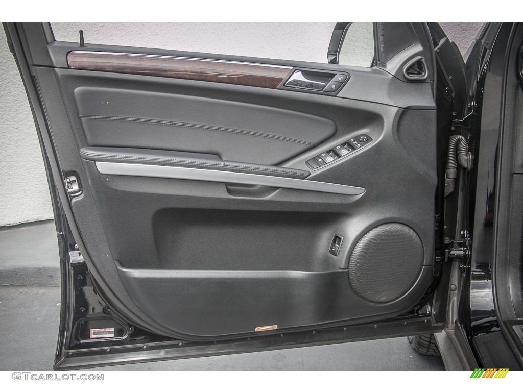 2010 Mercedes-Benz ML 350 Black Door Panel Photo #88221133