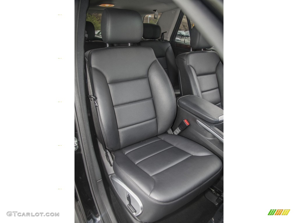 2010 Mercedes-Benz ML 350 Interior Color Photos