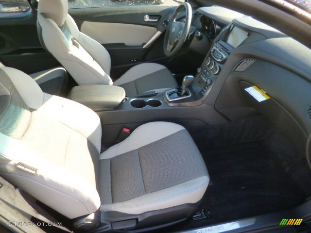 2013 Genesis Coupe 2.0T Premium - Becketts Black / Gray Leather/Gray Cloth photo #9