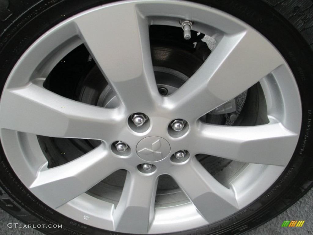 2012 Mitsubishi Outlander GT S AWD Wheel Photos