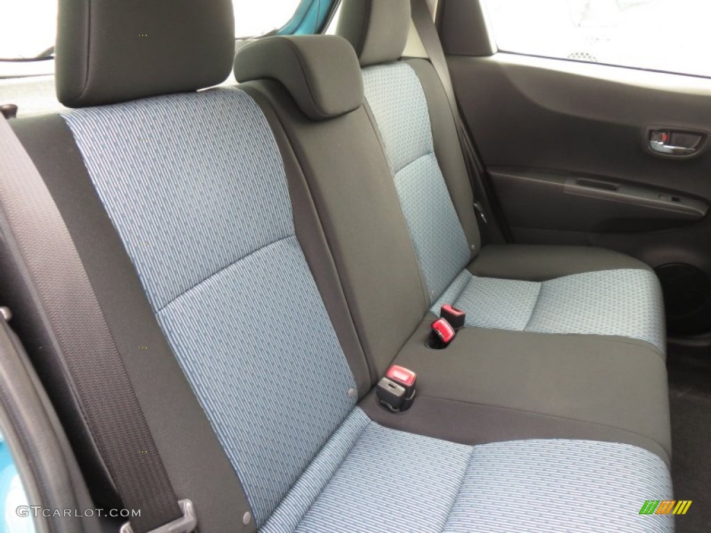 2014 Toyota Yaris SE 5 Door Rear Seat Photo #88227336