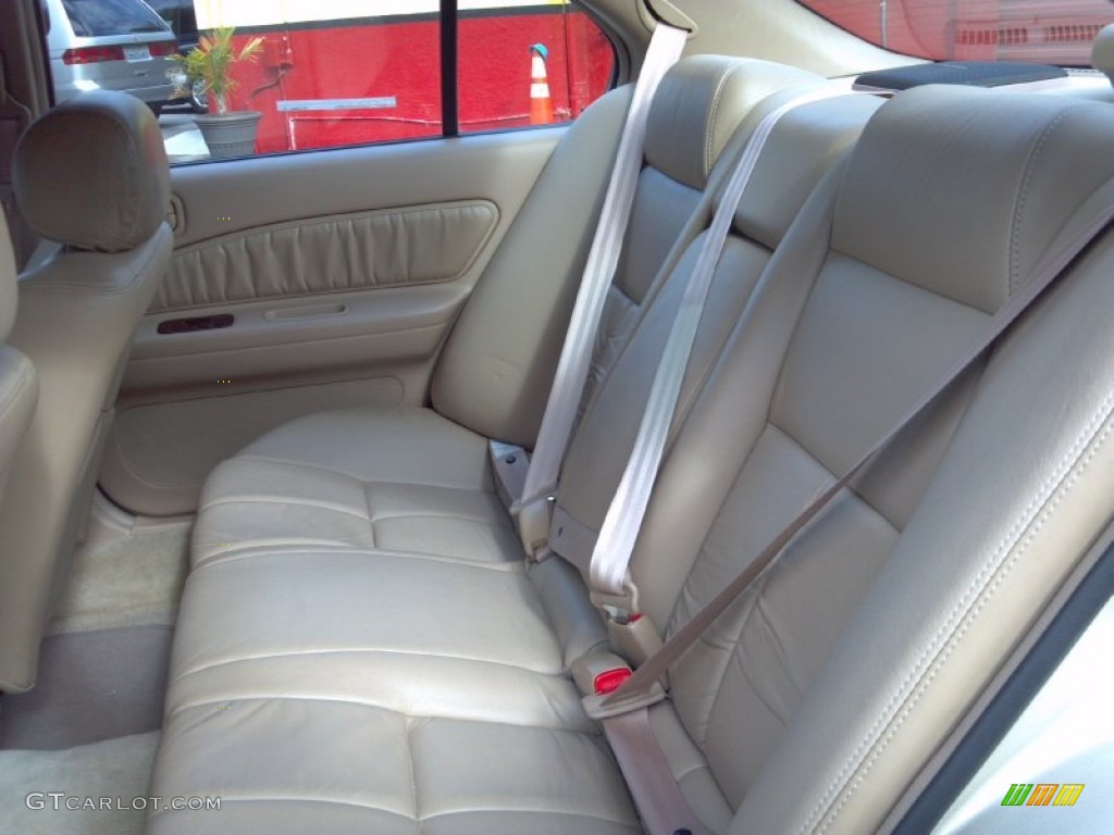 1999 Nissan Maxima GLE Interior Color Photos