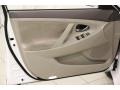 Super White - Camry LE Photo No. 4