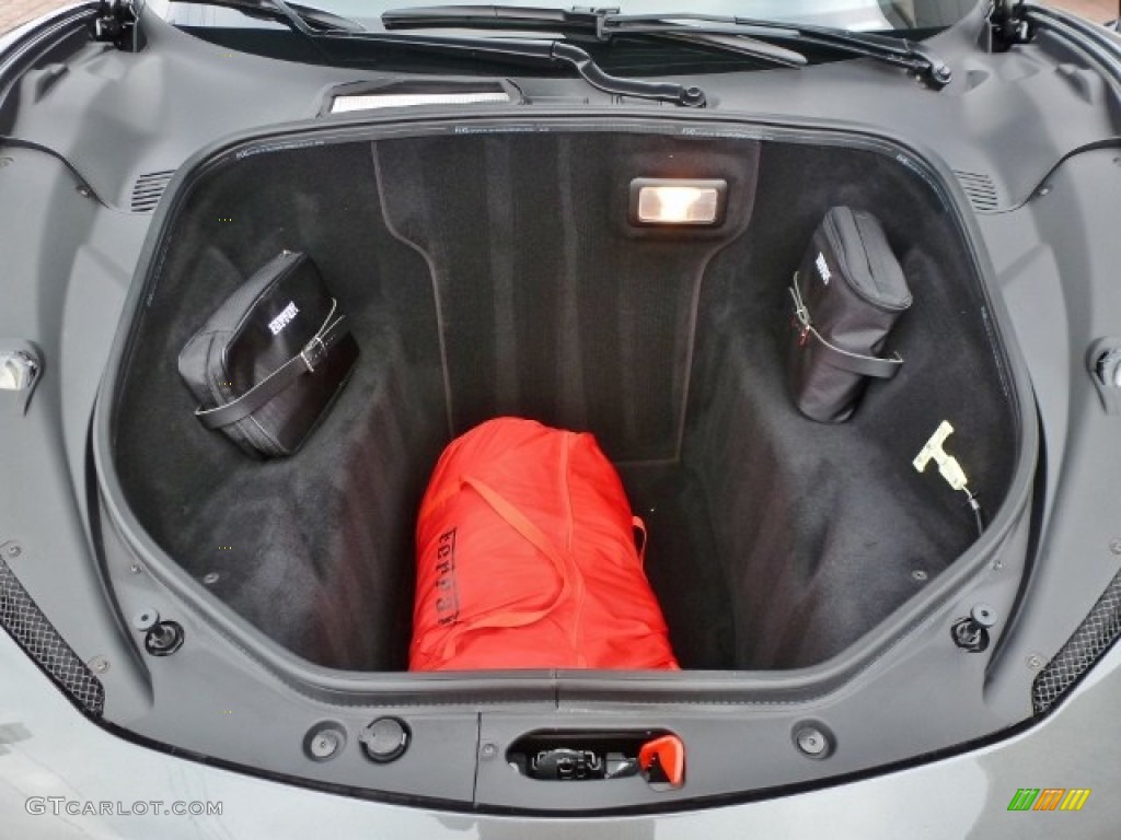 2013 Ferrari 458 Italia Trunk Photo #88233252