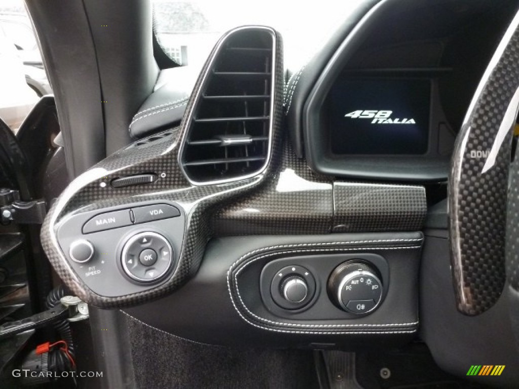 2013 Ferrari 458 Italia Controls Photo #88233303