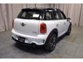 Light White - Cooper S Countryman Photo No. 14