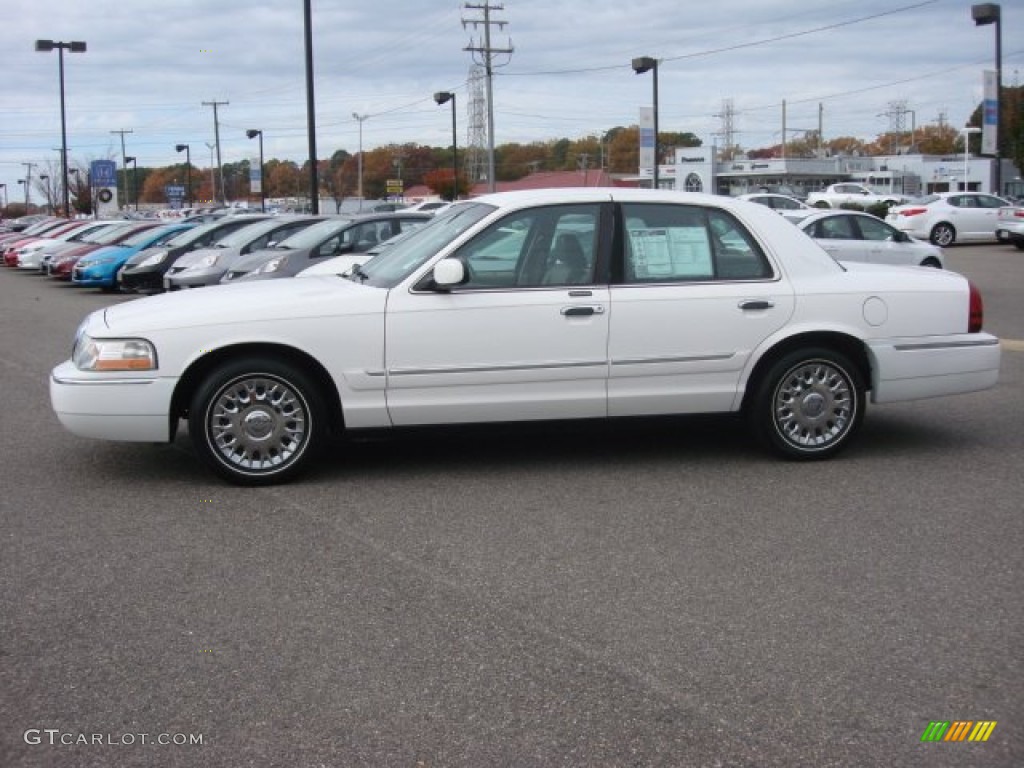 2003 Grand Marquis GS - Vibrant White / Medium Parchment photo #3