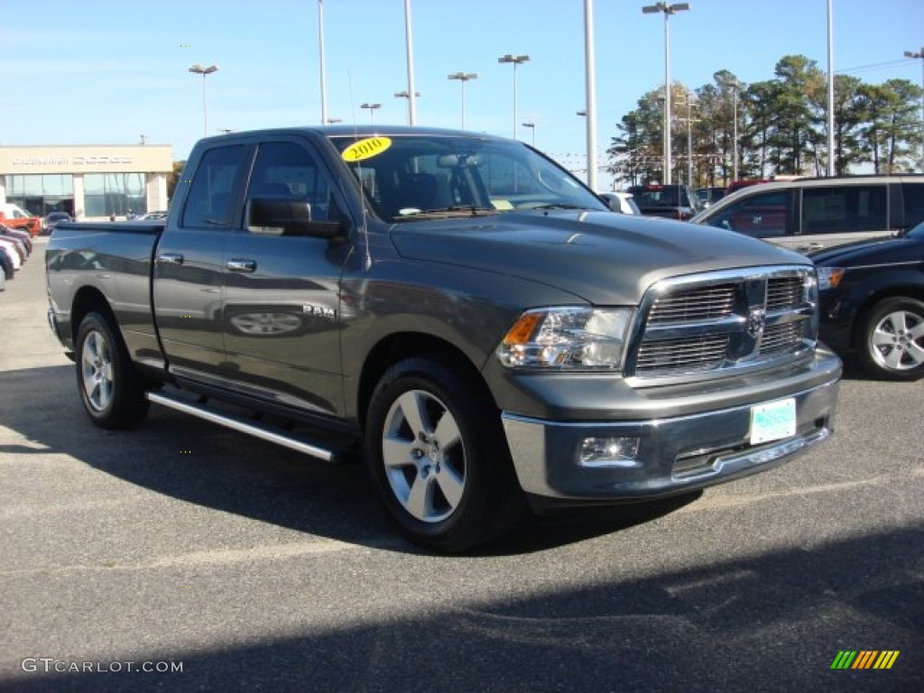 2010 Ram 1500 Lone Star Quad Cab - Mineral Gray Metallic / Dark Slate/Medium Graystone photo #17