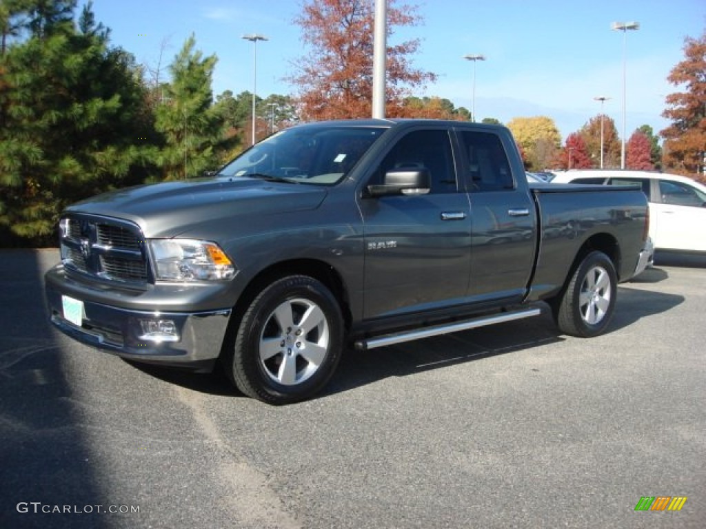 2010 Ram 1500 Lone Star Quad Cab - Mineral Gray Metallic / Dark Slate/Medium Graystone photo #21