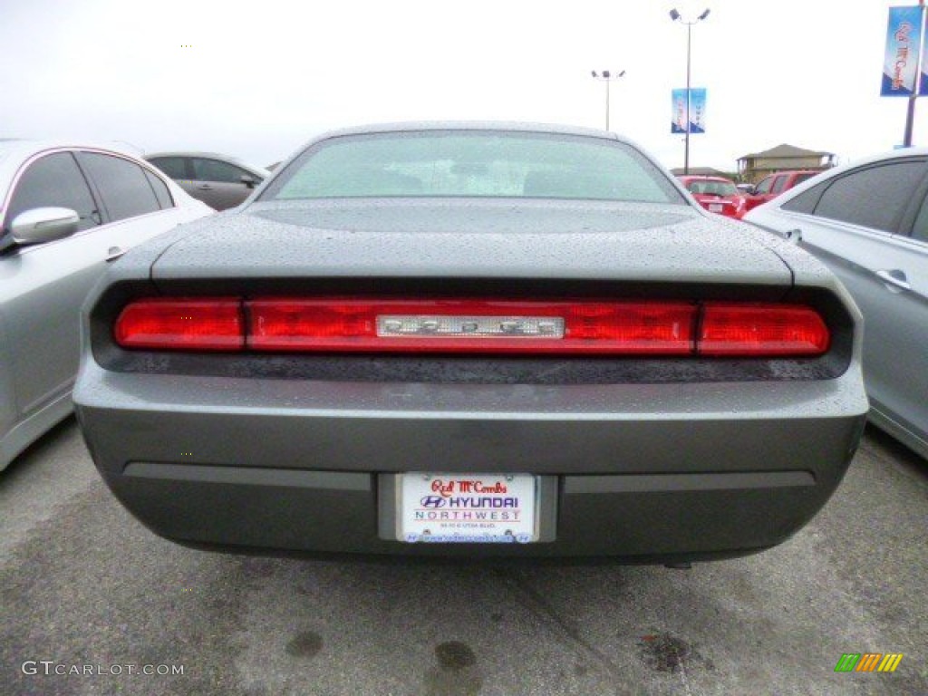 2010 Challenger SE - Dark Titanium Metallic / Dark Slate Gray photo #5