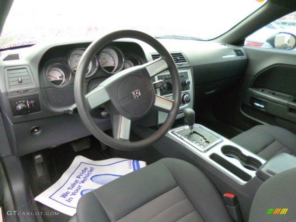 2010 Challenger SE - Dark Titanium Metallic / Dark Slate Gray photo #8