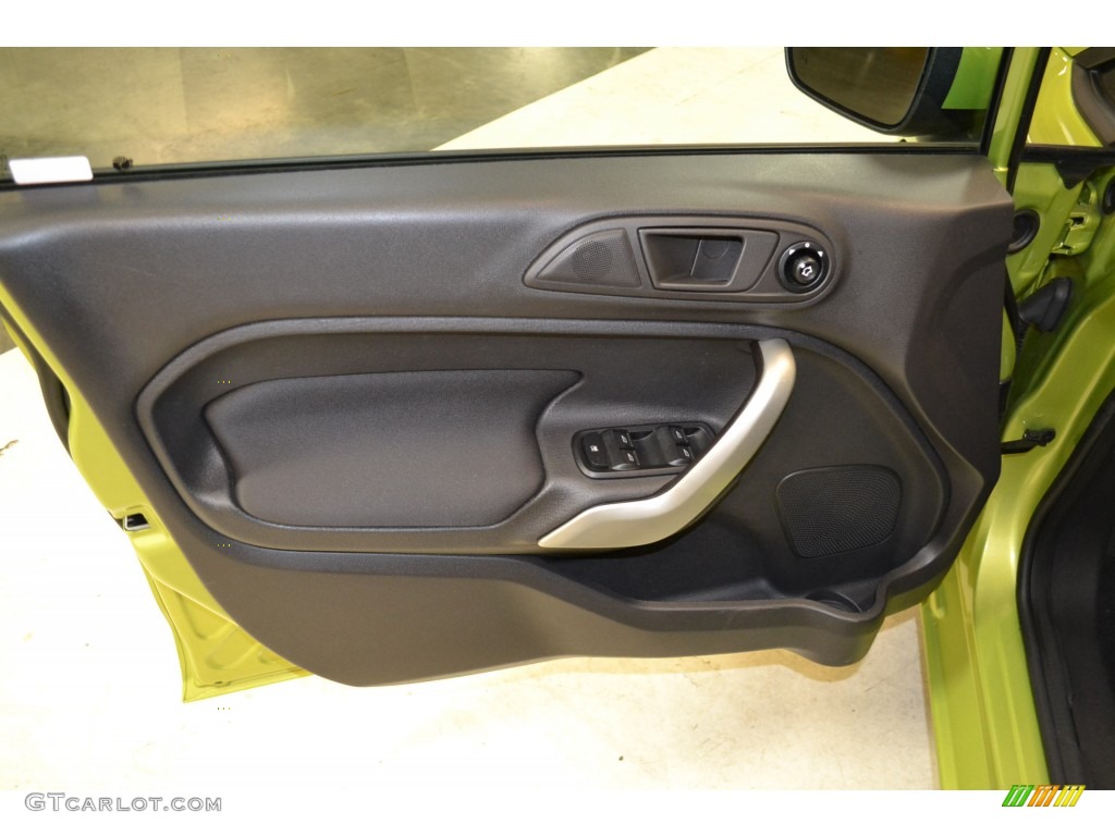 2013 Fiesta SE Hatchback - Lime Squeeze / Charcoal Black photo #15