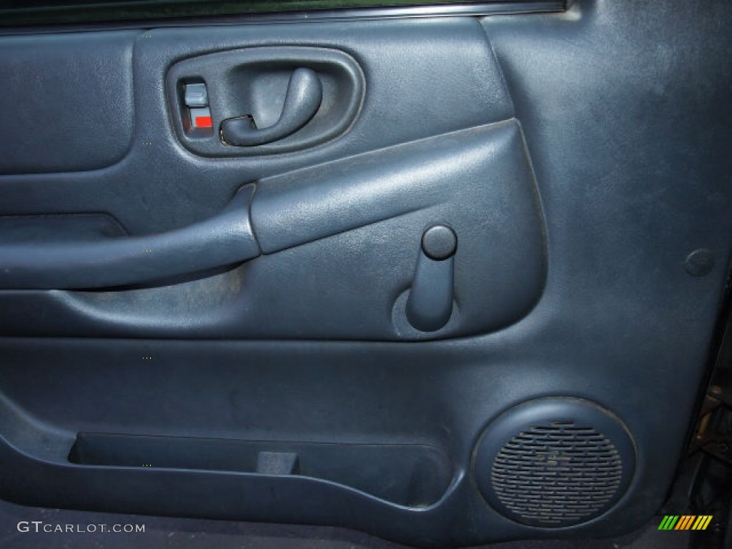 1998 S10 LS Regular Cab - Onyx Black / Graphite photo #13