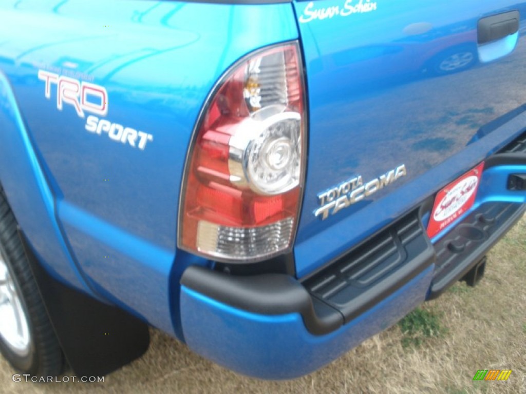 2011 Tacoma V6 TRD Sport PreRunner Double Cab - Speedway Blue / Graphite Gray photo #17