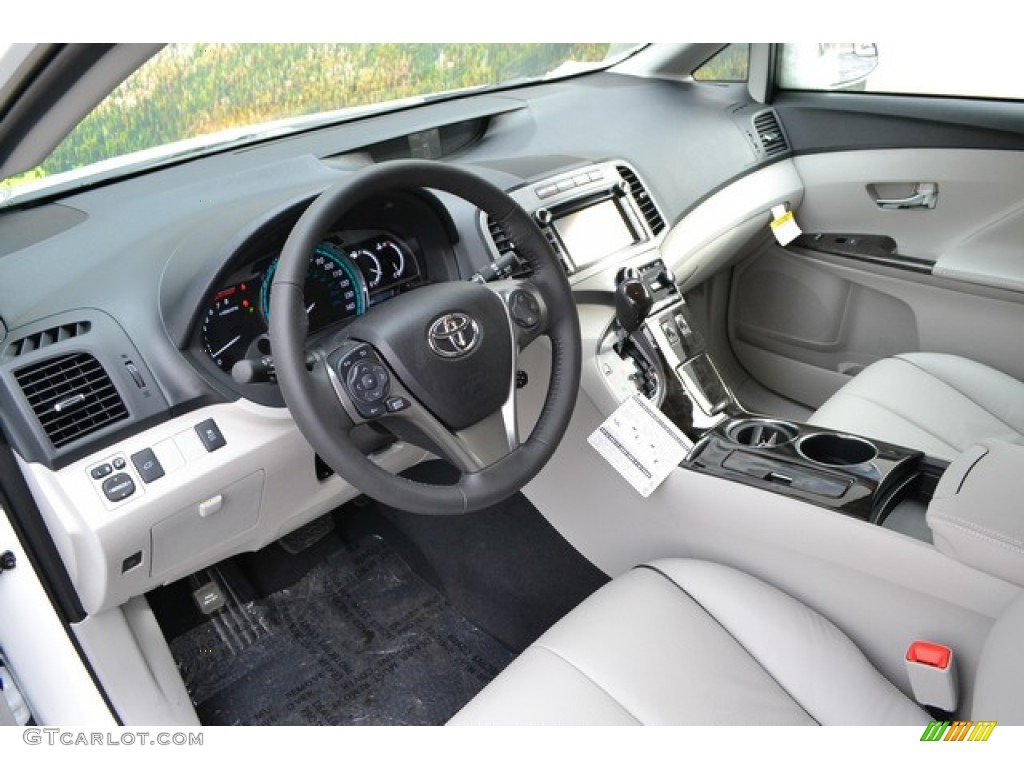2014 Toyota Venza XLE AWD Interior Color Photos