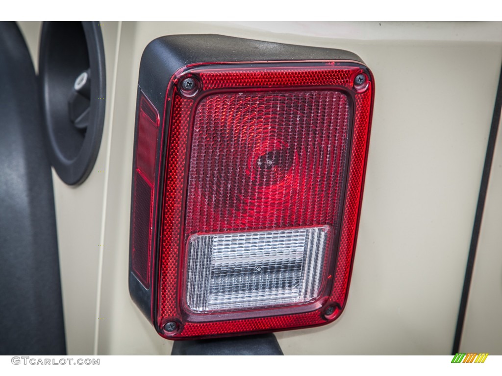 2011 Wrangler Unlimited Sport 4x4 - Sahara Tan / Black photo #30