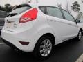 Oxford White - Fiesta SE Hatchback Photo No. 3